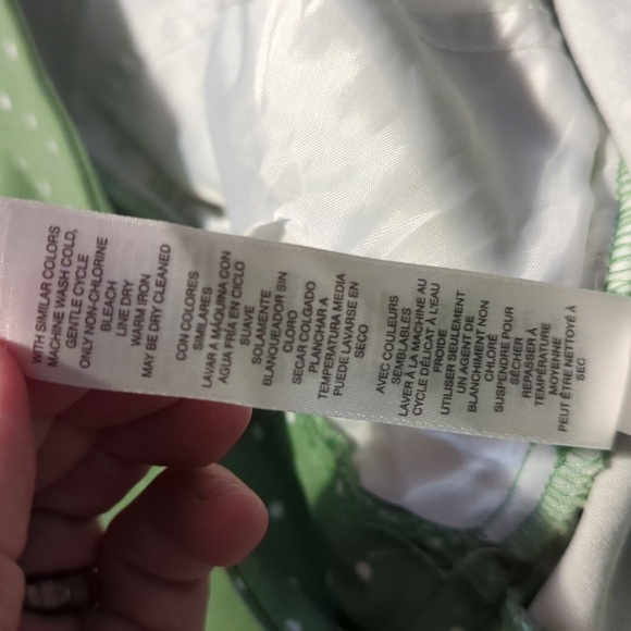 Chico's Lime Green Polka Dot Capris Size 3 Stretch - Picture 9 of 9